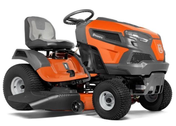 Husqvarna_TS146XD_46_Briggs_lawn_tractor_960430316.jpg Husqvarna TS 146XD (46″) 22HP Briggs Lawn Tractor w/ Locking Differential - Image 1
